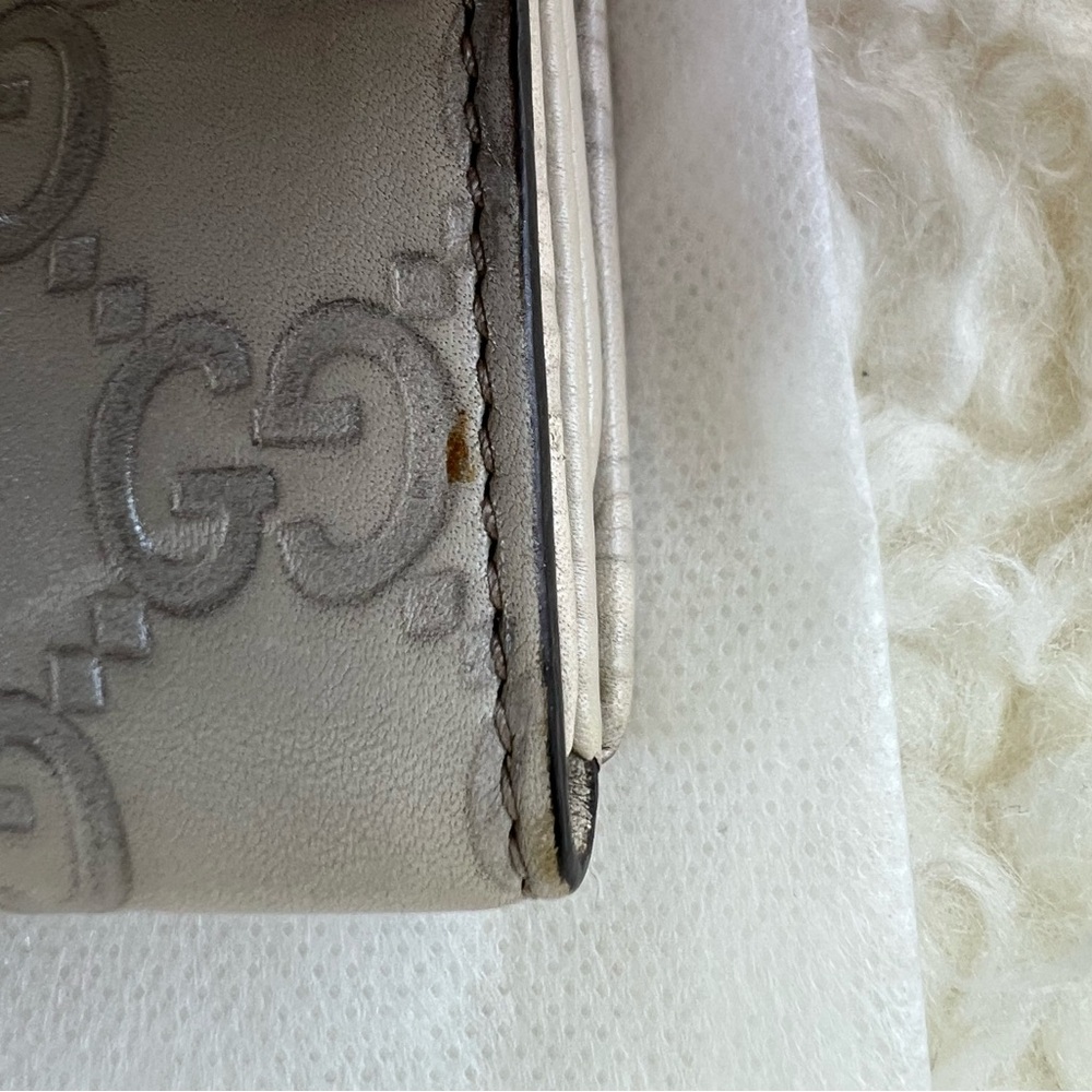 Gucci Light Gray GG Monogram Continental Wallet with Gold Heart Clasp - Picture 12 of 14